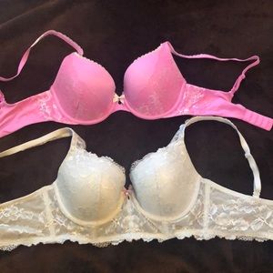 NWOT. Victoria secret bra lot